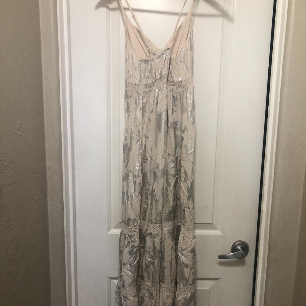 Mossimo Maxi Dress Womens " S Cream Silver Boho Cottage Resort Tiered Metallic - Picture 3 of 7